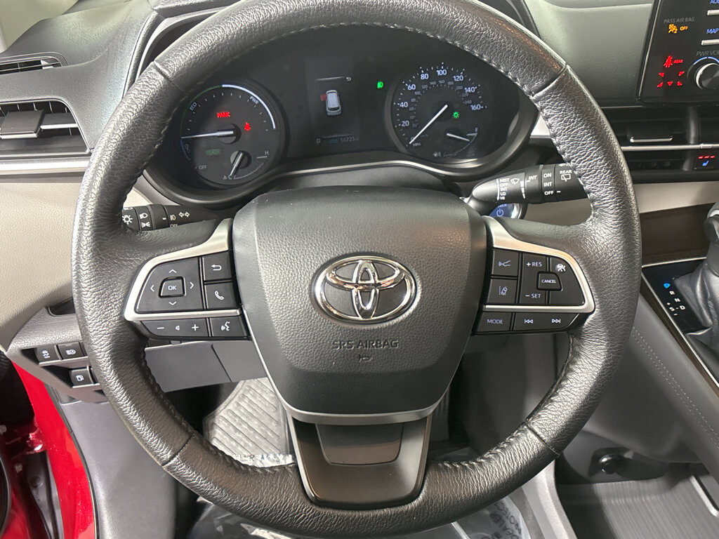 2021 Toyota Sienna Located at Smart Motors Toyota slide-image