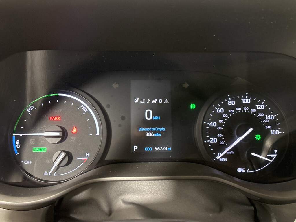 2021 Toyota Sienna Located at Smart Motors Toyota slide-image