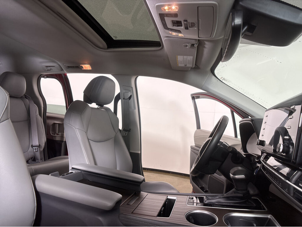 2021 Toyota Sienna Located at Smart Motors Toyota slide-image