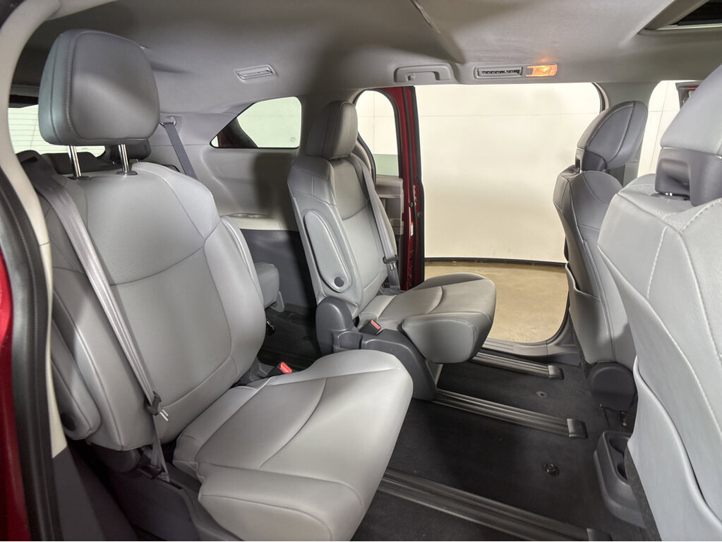 2021 Toyota Sienna Located at Smart Motors Toyota slide-image