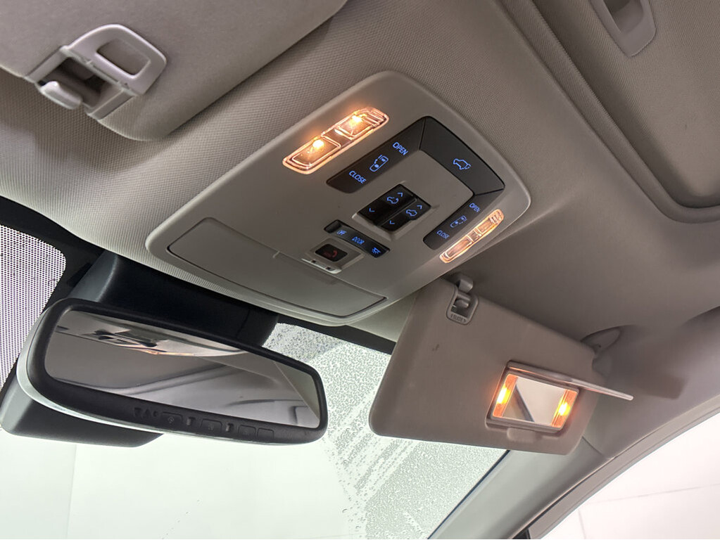 2021 Toyota Sienna Located at Smart Motors Toyota slide-image