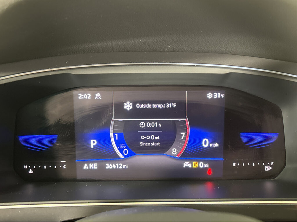 2022 Volkswagen Tiguan Located at Smart Motors Toyota slide-image