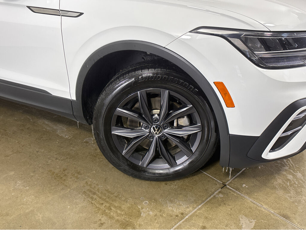 2022 Volkswagen Tiguan Located at Smart Motors Toyota slide-image