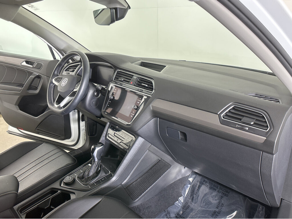 2022 Volkswagen Tiguan Located at Smart Motors Toyota slide-image