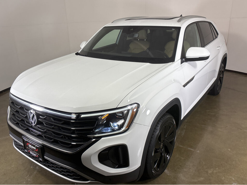 2024 Volkswagen Atlas Cross Sport Located at Smart Motors Toyota slide-image