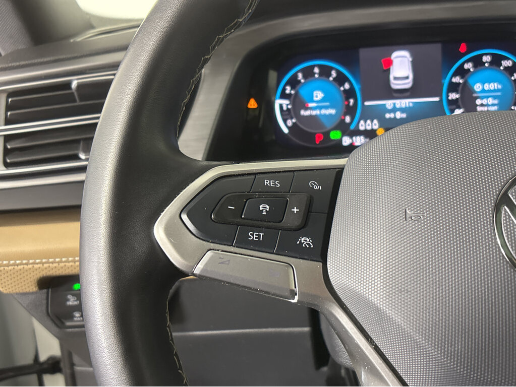 2024 Volkswagen Atlas Cross Sport Located at Smart Motors Toyota slide-image