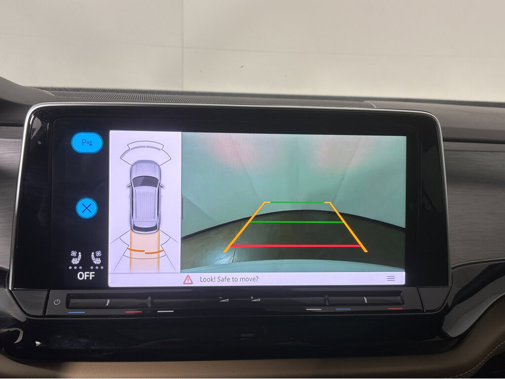 2024 Volkswagen Atlas Cross Sport Located at Smart Motors Toyota slide-image