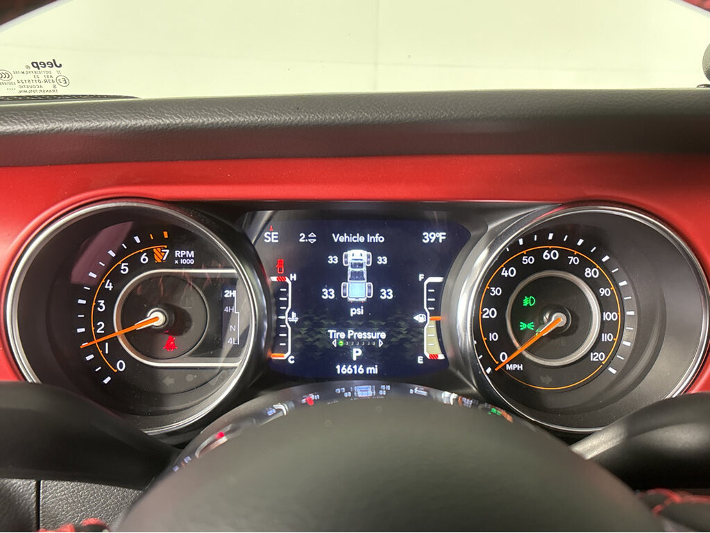 2023 Jeep Gladiator Located at Smart Motors Toyota slide-image
