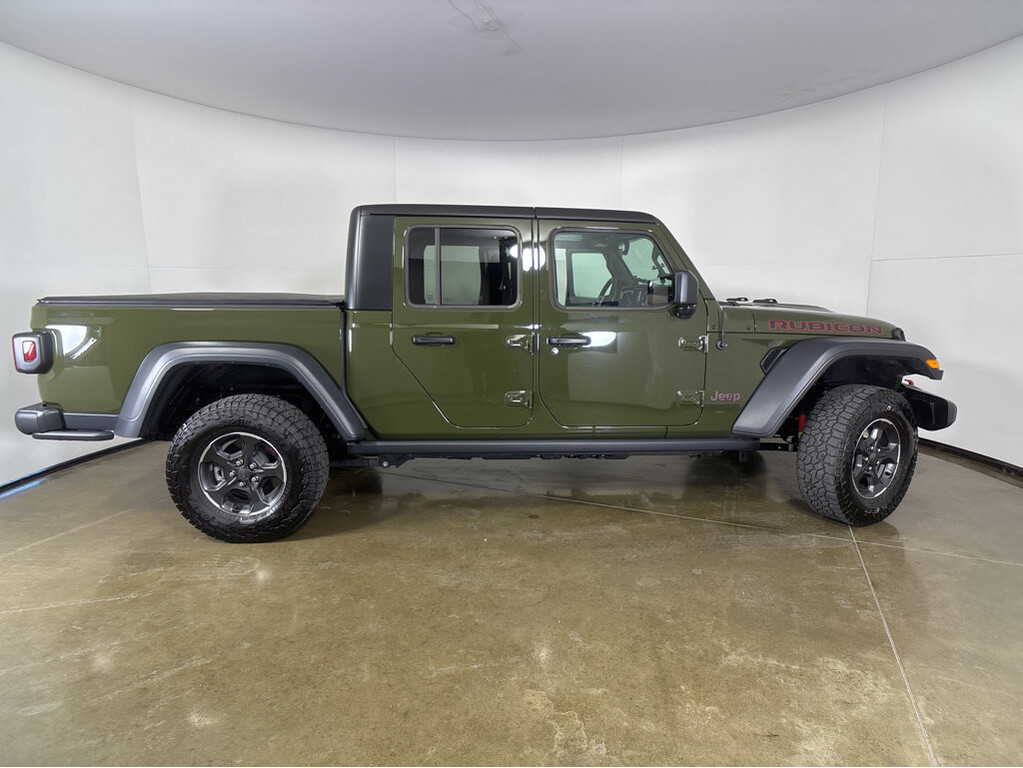 2023 Jeep Gladiator Located at Smart Motors Toyota slide-image