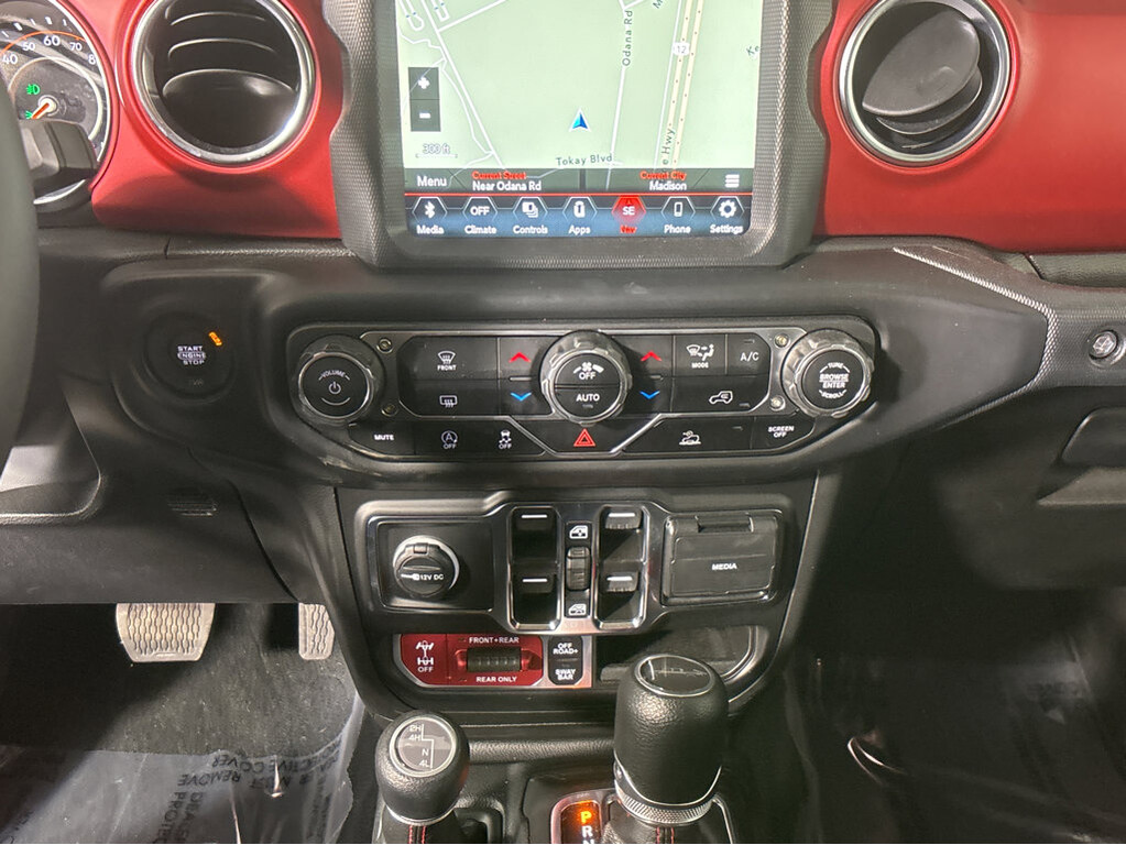 2023 Jeep Gladiator Located at Smart Motors Toyota light-box-slides