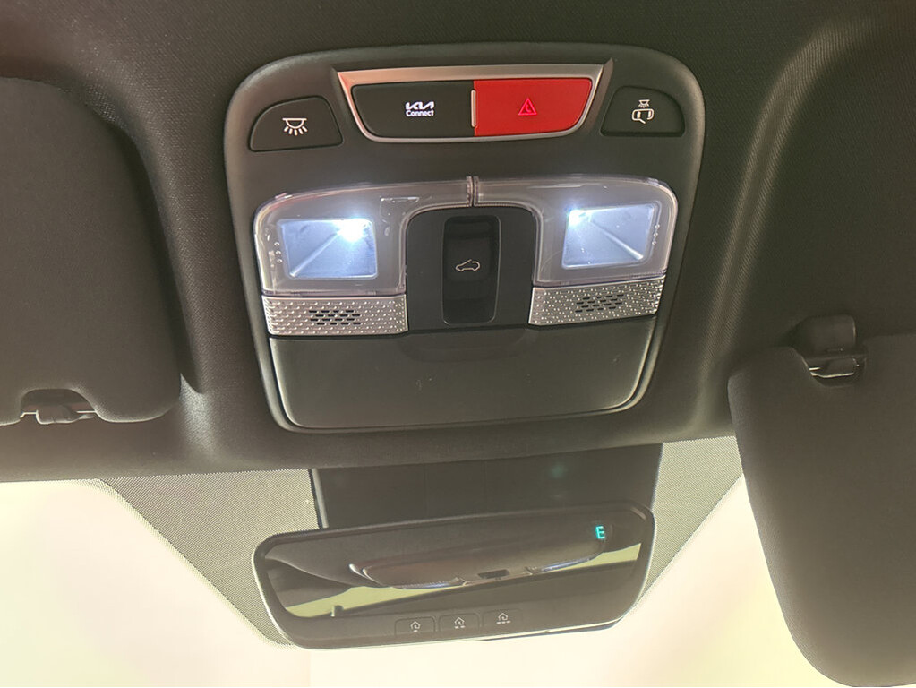 2025 Kia Telluride Located at Smart Motors Toyota slide-image