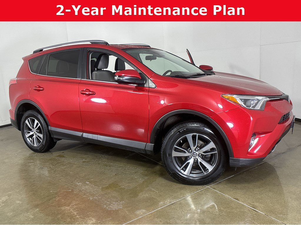 2017 Toyota RAV4 XLE's photo