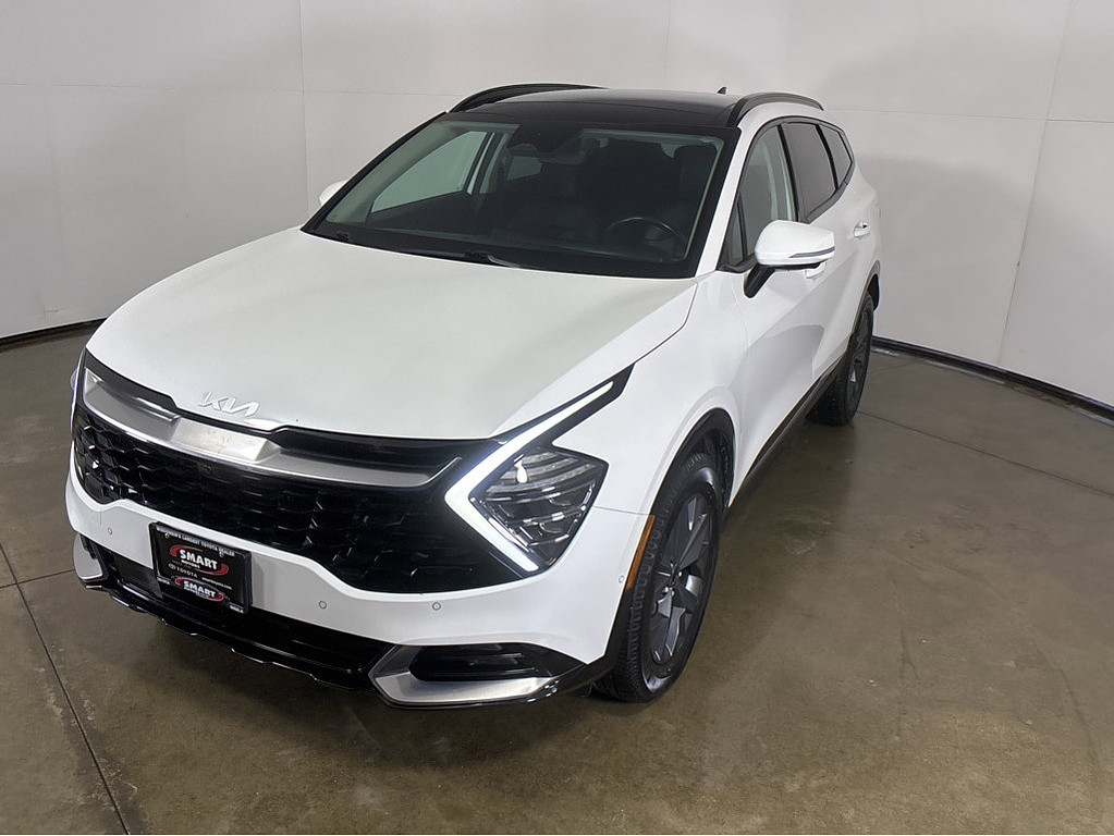 2023 Kia Sportage hybrid Located at Smart Motors Toyota slide-image