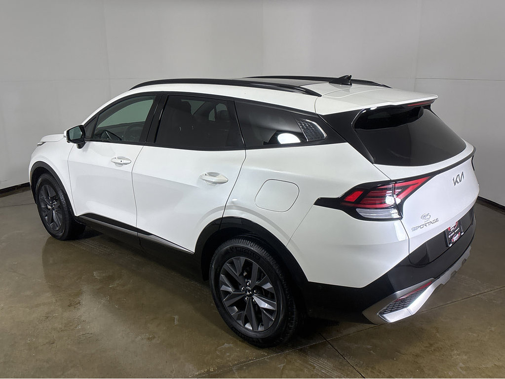 2023 Kia Sportage hybrid Located at Smart Motors Toyota light-box-slides