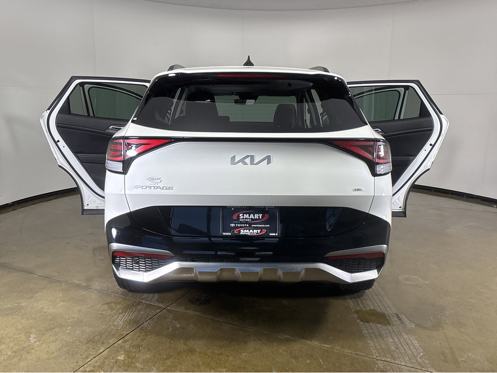 2023 Kia Sportage hybrid Located at Smart Motors Toyota light-box-slides