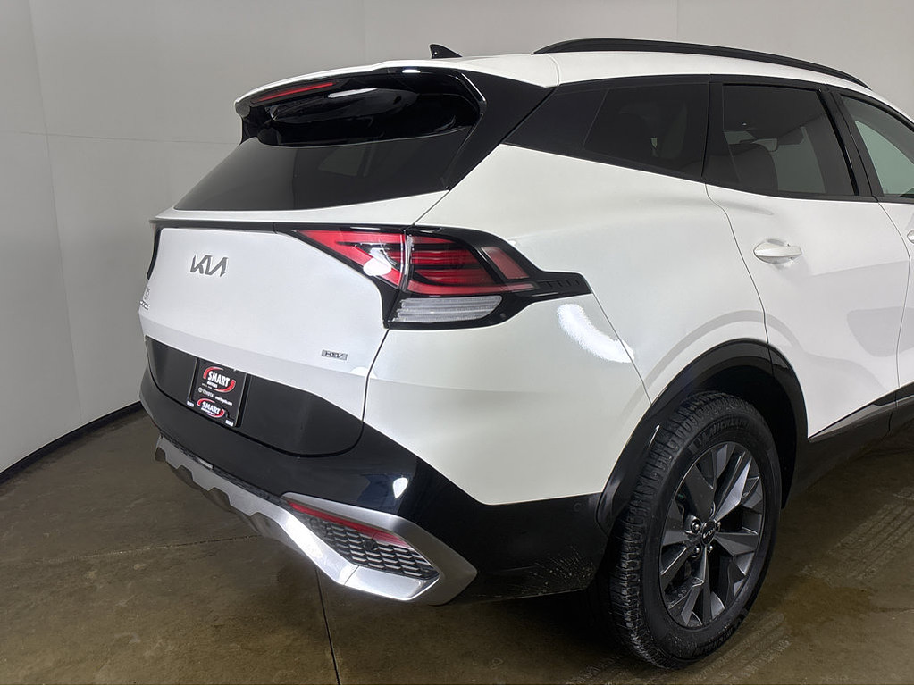 2023 Kia Sportage hybrid Located at Smart Motors Toyota light-box-slides