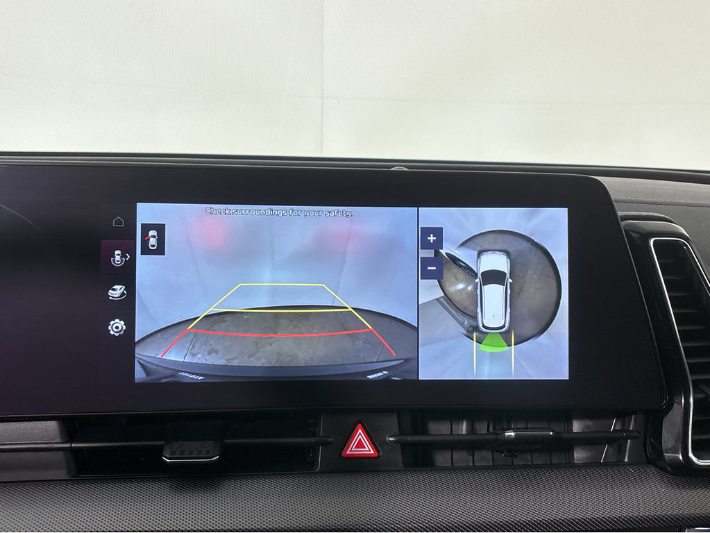 2023 Kia Sportage hybrid Located at Smart Motors Toyota light-box-slides