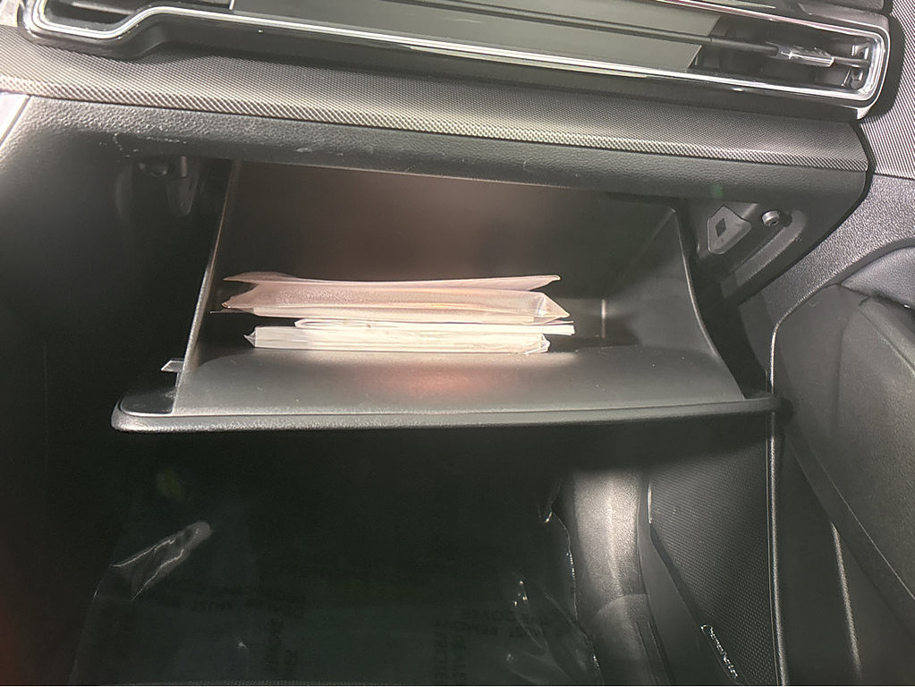 2023 Kia Sportage hybrid Located at Smart Motors Toyota light-box-slides