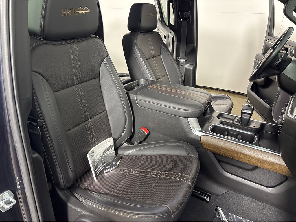 2023 Chevrolet Silverado 1500 Located at Smart Motors Toyota slide-image