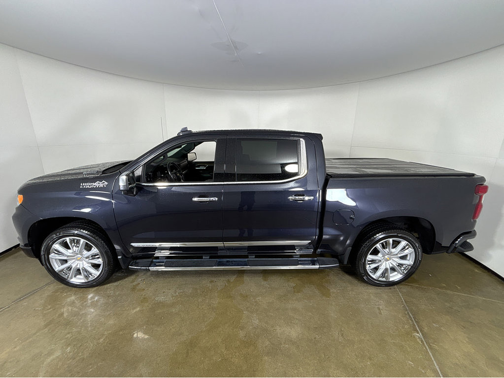 2023 Chevrolet Silverado 1500 Located at Smart Motors Toyota light-box-slides