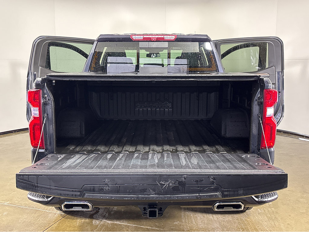 2023 Chevrolet Silverado 1500 Located at Smart Motors Toyota light-box-slides