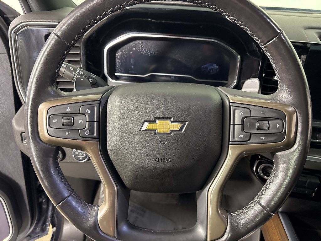 2023 Chevrolet Silverado 1500 Located at Smart Motors Toyota light-box-slides