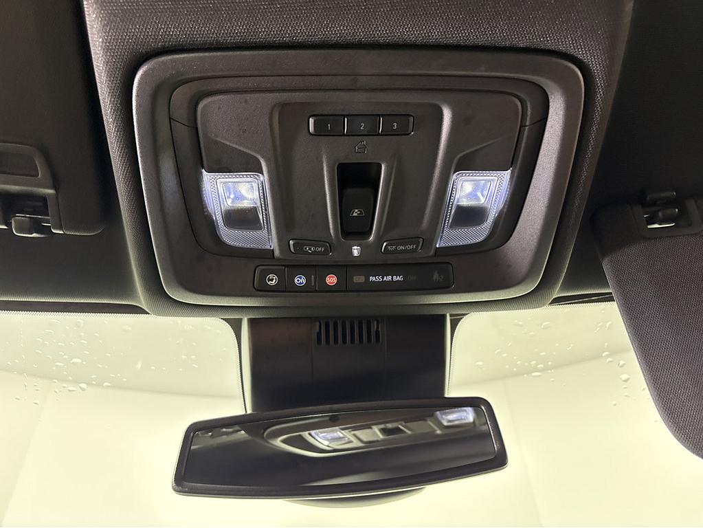 2023 Chevrolet Silverado 1500 Located at Smart Motors Toyota light-box-slides