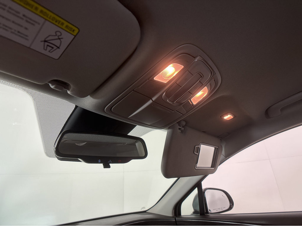 2020 Hyundai Santa Fe Located at Smart Motors Toyota slide-image