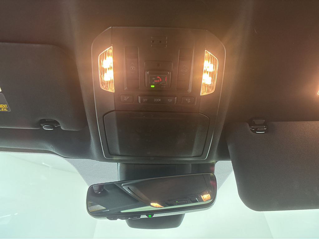 2022 Toyota Highlander Located at Smart Motors Toyota slide-image