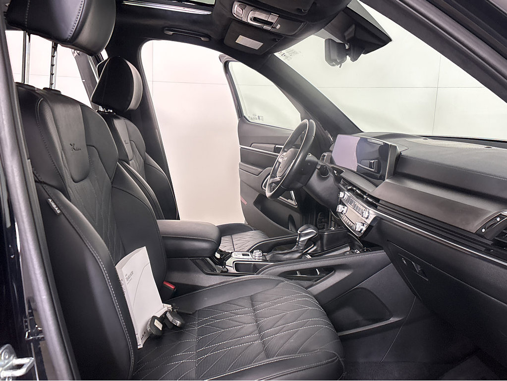 2024 Kia Telluride Located at Smart Motors Toyota slide-image