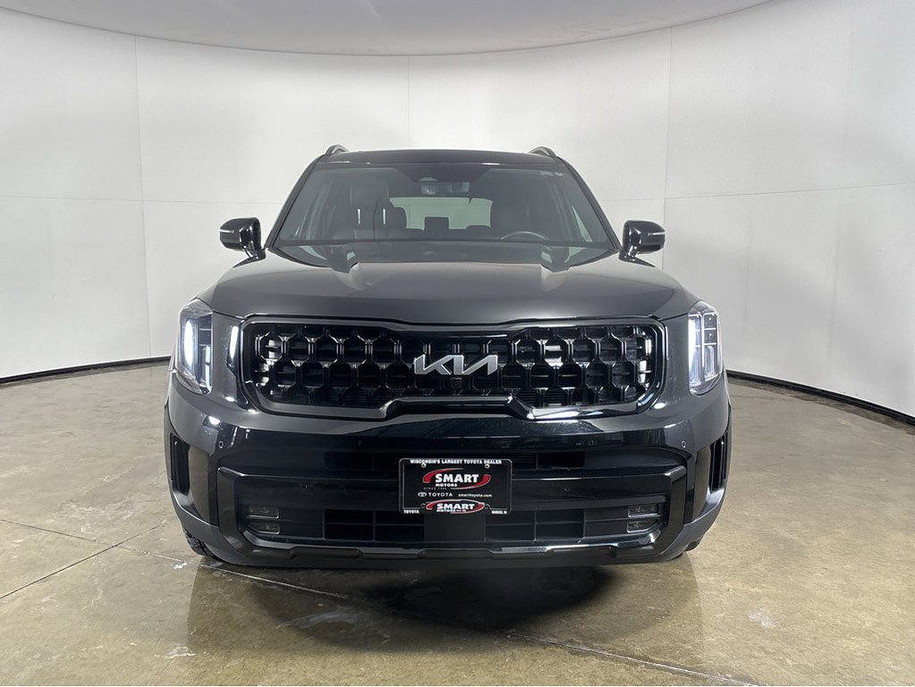 2024 Kia Telluride Located at Smart Motors Toyota light-box-slides