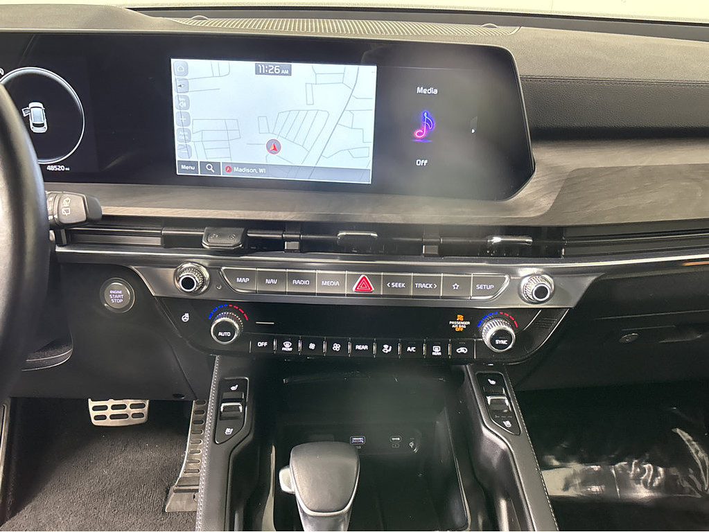 2024 Kia Telluride Located at Smart Motors Toyota light-box-slides