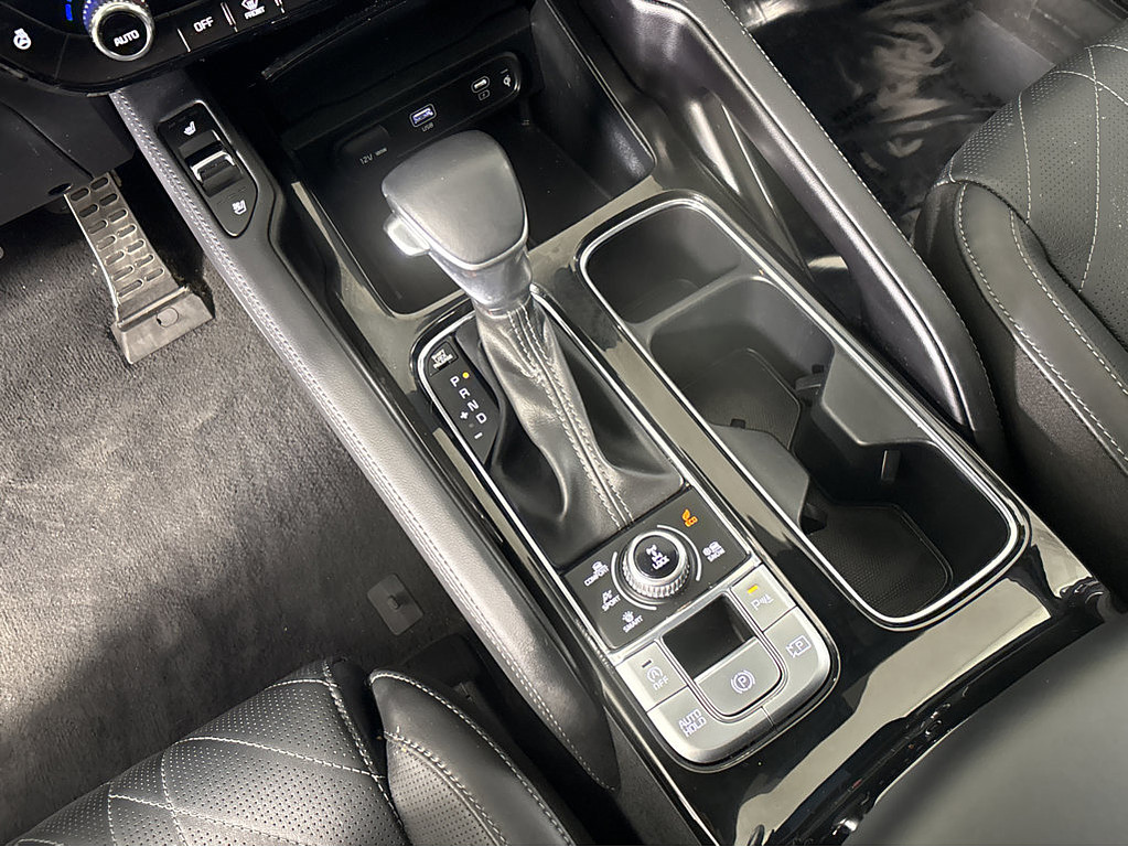 2024 Kia Telluride Located at Smart Motors Toyota slide-image