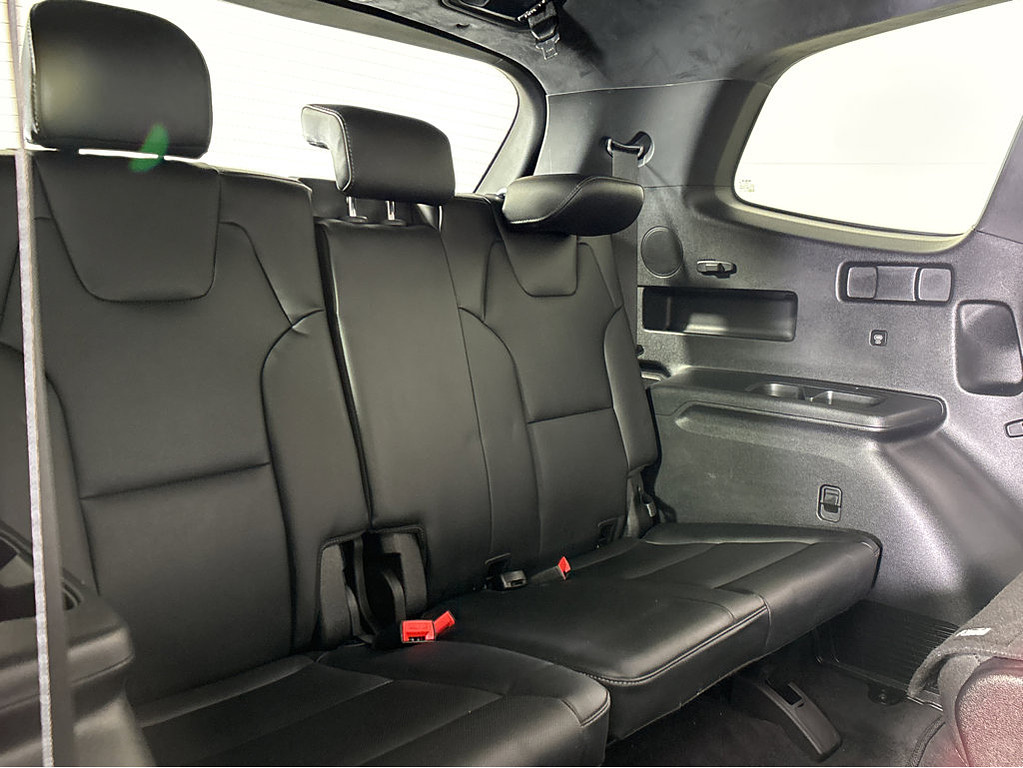 2024 Kia Telluride Located at Smart Motors Toyota light-box-slides