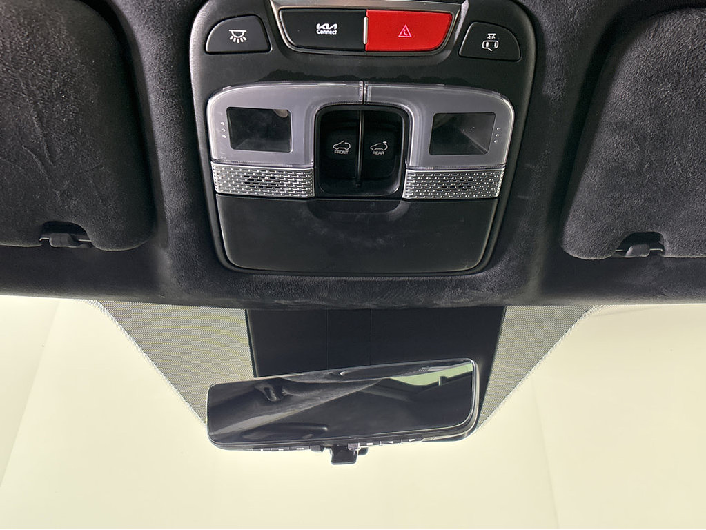 2024 Kia Telluride Located at Smart Motors Toyota slide-image