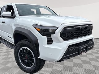 Thumbnail - 2026 Toyota Tacoma