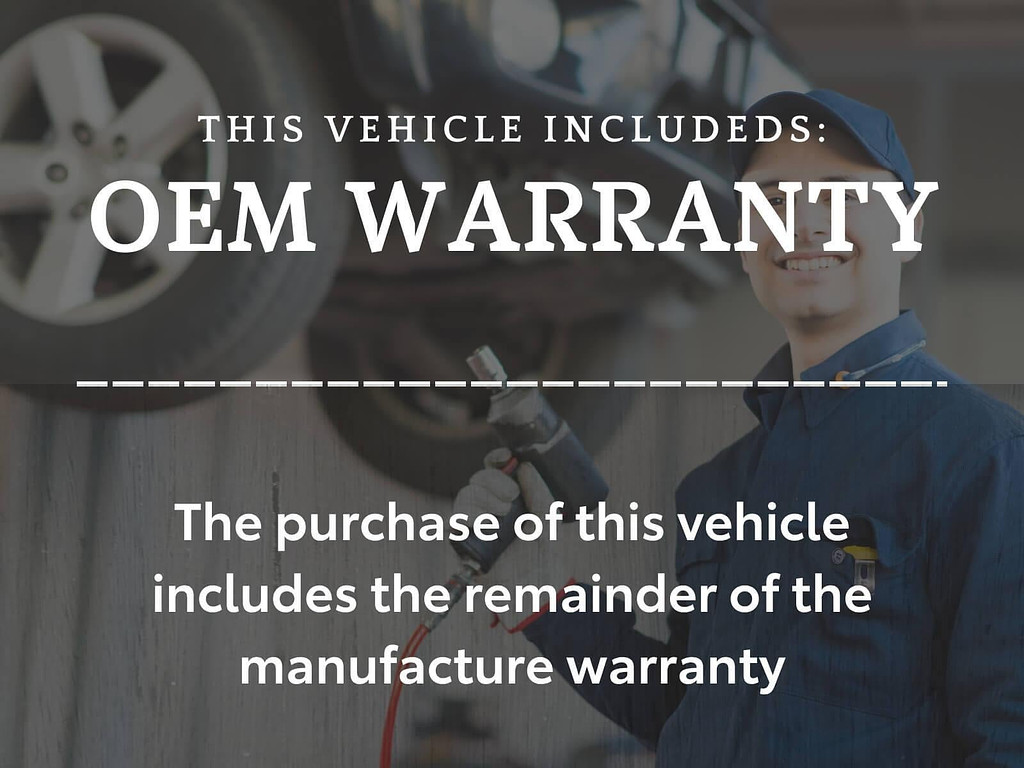 2023 Chrysler Pacifica Located at Smart Motors Toyota slide-image