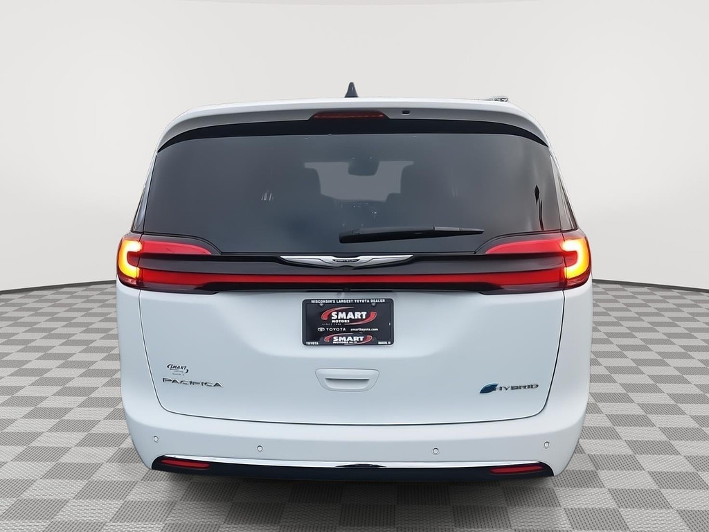 2023 Chrysler Pacifica Located at Smart Motors Toyota light-box-slides