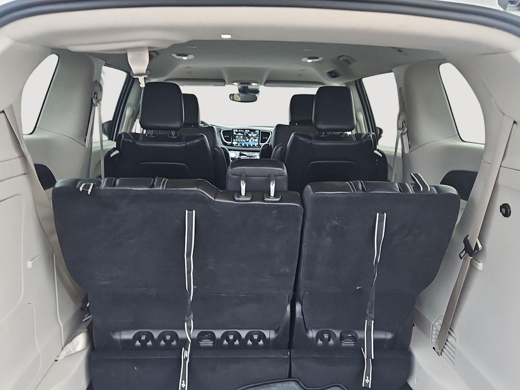 2023 Chrysler Pacifica Located at Smart Motors Toyota light-box-slides