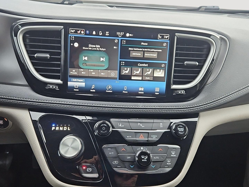 2023 Chrysler Pacifica Located at Smart Motors Toyota light-box-slides