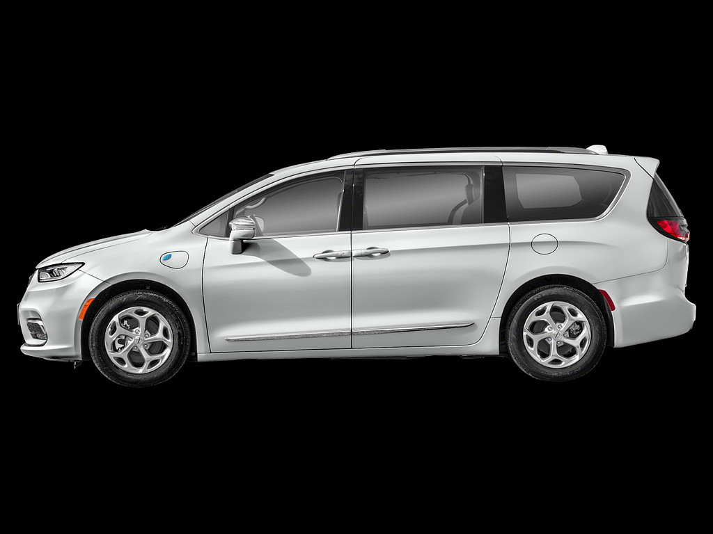 2023 Chrysler Pacifica Located at Smart Motors Toyota slide-image