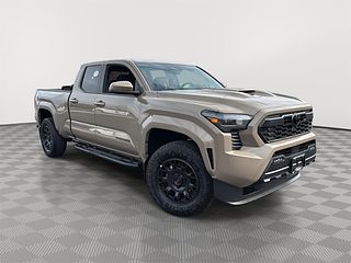 Thumbnail - 2026 Toyota Tacoma