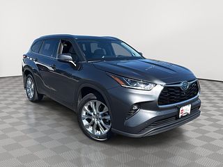 Thumbnail - 2021 Toyota Highlander Hybrid
