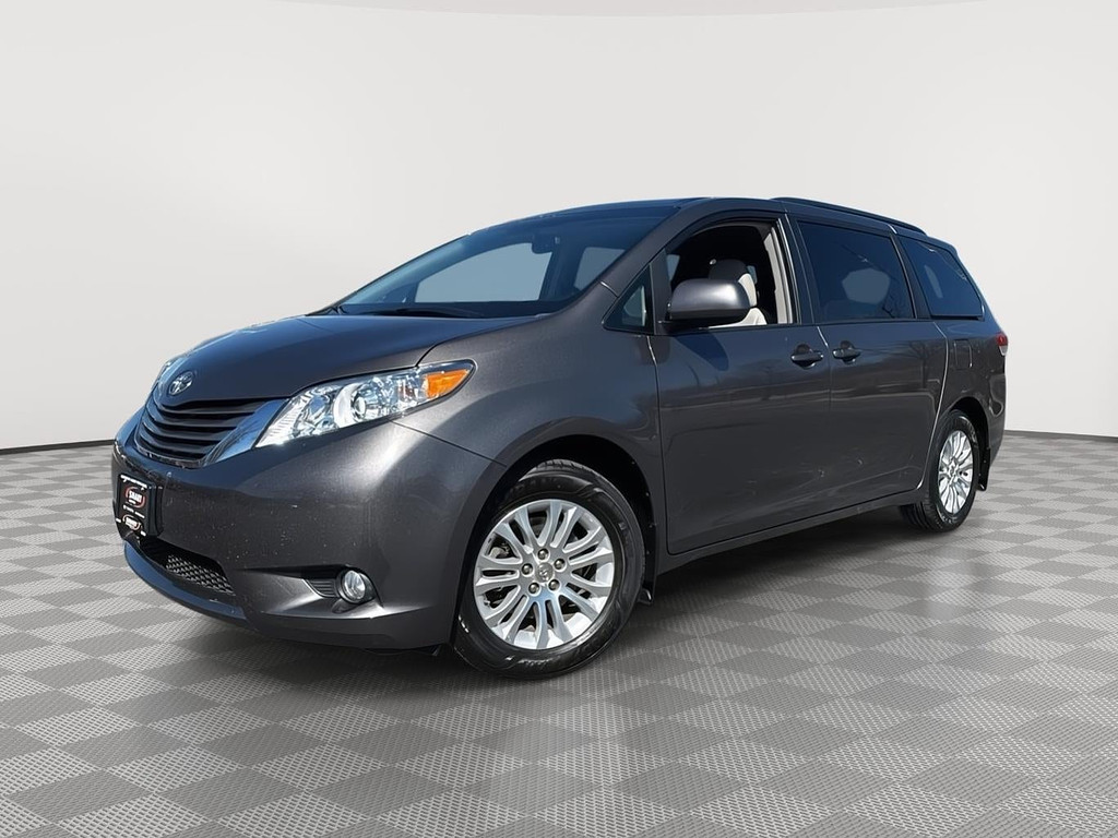 2012 Toyota Sienna XLE