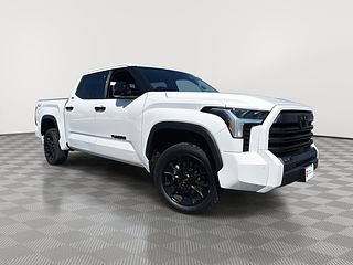 Thumbnail - 2023 Toyota Tundra