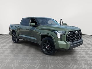 Thumbnail - 2022 Toyota Tundra