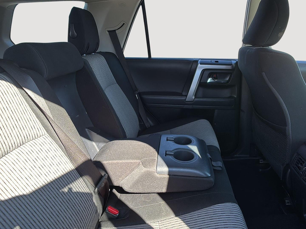 2021 Toyota 4Runner SR5 - Photo 15