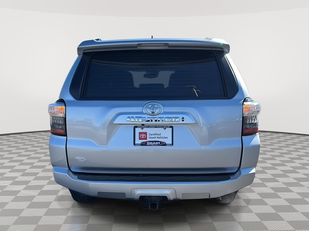 2021 Toyota 4Runner SR5 - Photo 18
