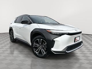 Thumbnail - 2023 Toyota bZ4X