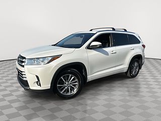 Thumbnail - 2017 Toyota Highlander